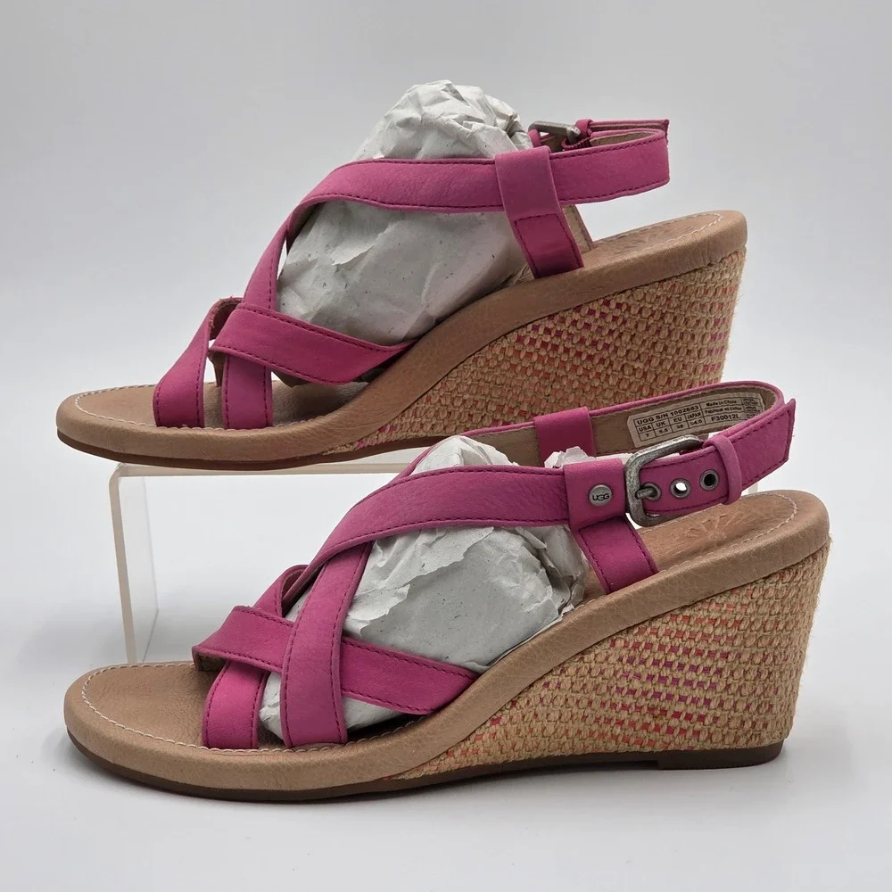 UGG Womens 7 Gaiana‎ Strappy Wedge Sandals Pink Leather Upper Summer